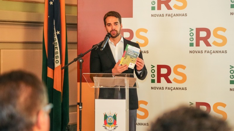 A proposta vai "permitir à nossa sociedade ser mais próspera com respeito ao ambiente”, afirma o Governador.