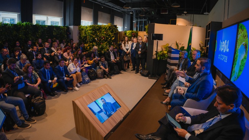 Gabriel Souza participou, nesta sexta (1°/12), de painel com governadores e ministro em Dubai