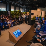 Gabriel Souza participou, nesta sexta (1°/12), de painel com governadores e ministro em Dubai