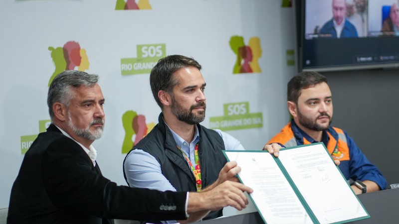 Leite tratou da reconstrução do RS ao lado do ministro Paulo Pimenta e do vice-governador Gabriel Souza