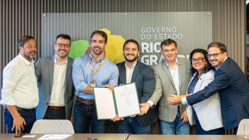 A assinatura ocorreu no Centro Administrativo Fernando Ferrari e integra a estrat&eacute;gia de desenvolvimento para o Estado 