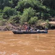 Fiscaliza&ccedil;&atilde;o em fluvial no trecho do rio Uruguai que margeia o Parque Estadual do Turvo